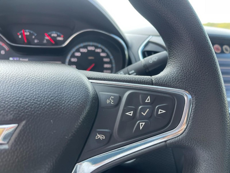 Chevrolet Cruze Vehicle Image 21