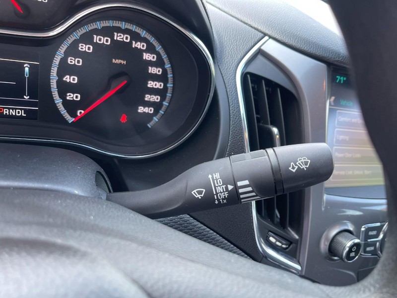 Chevrolet Cruze Vehicle Image 23