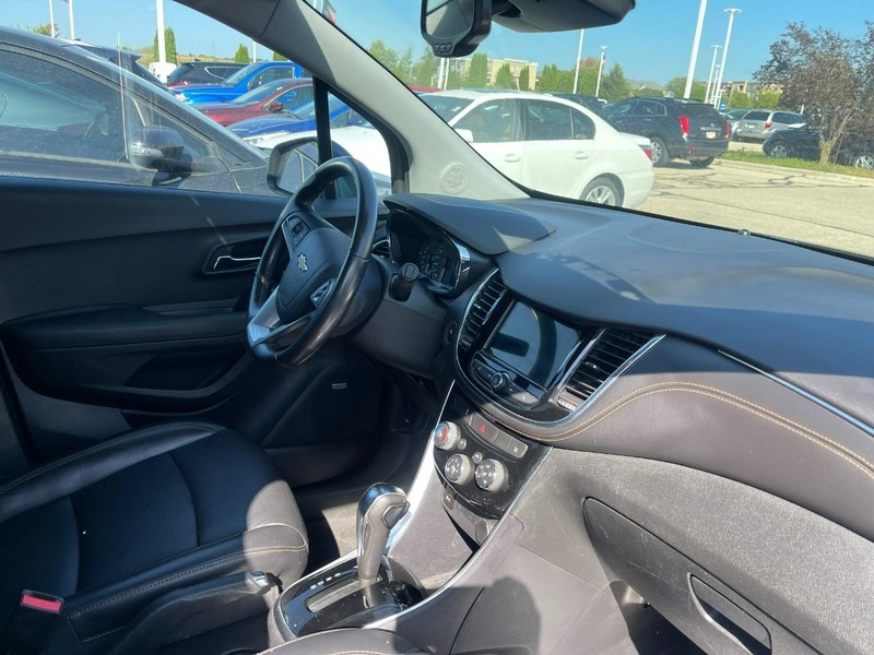 2019 Chevrolet Trax Premier photo 2