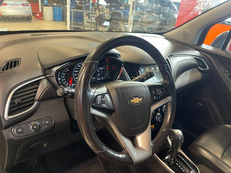 Chevrolet Trax Vehicle Image 16