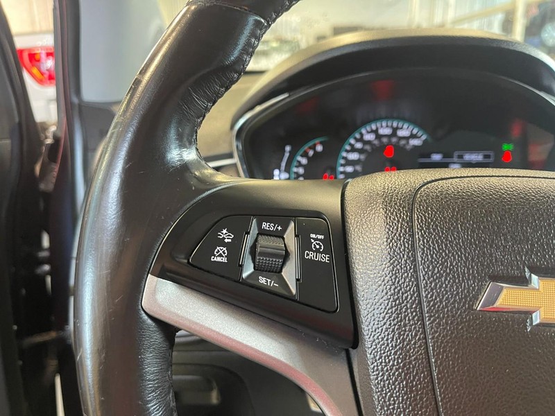 Chevrolet Trax Vehicle Image 17