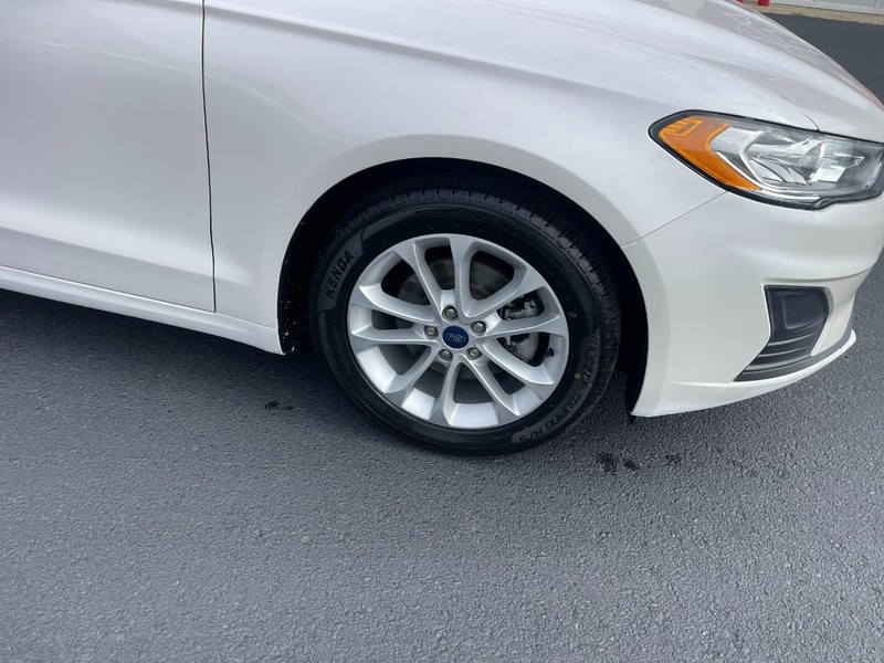 Ford Fusion Vehicle Image 07