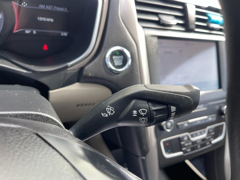 Ford Fusion Vehicle Image 24