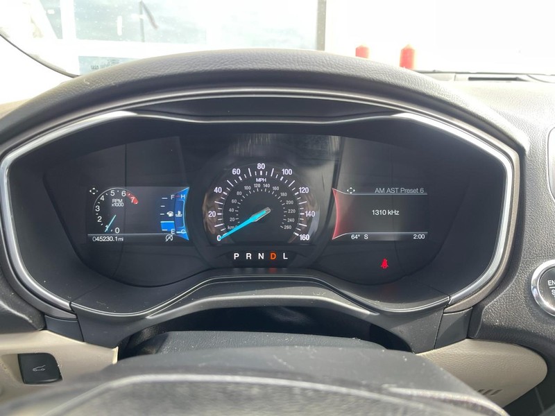 Ford Fusion Vehicle Image 25