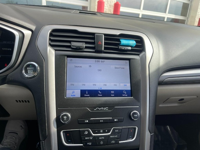 Ford Fusion Vehicle Image 28