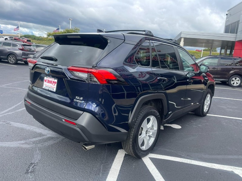 Toyota RAV4 Vehicle Image 03