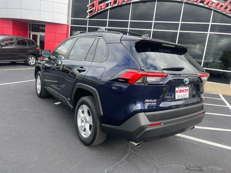 Toyota RAV4 Vehicle Image 04