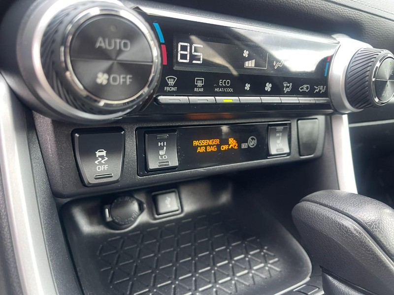 Toyota RAV4 Vehicle Image 29