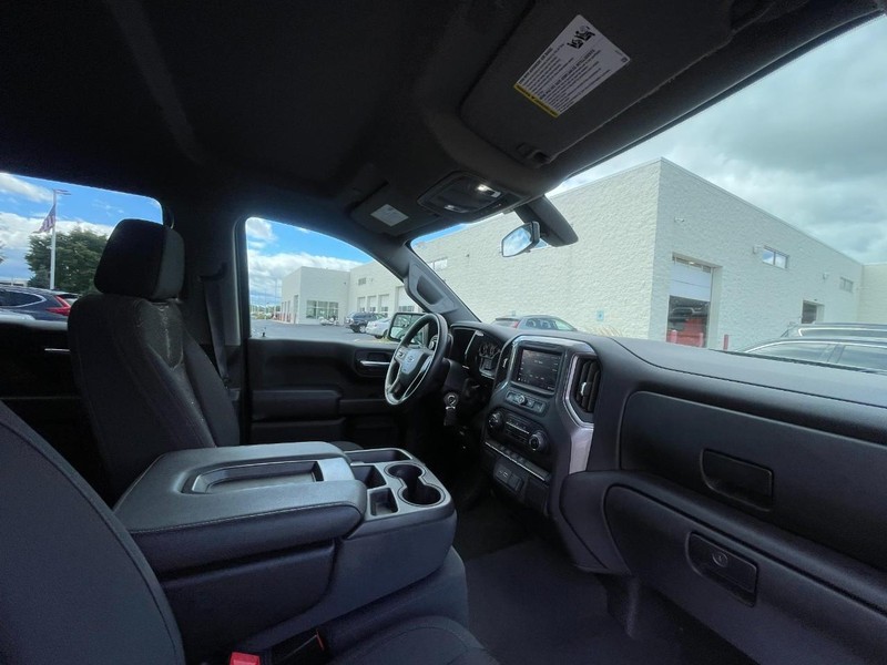 Chevrolet Silverado 1500 Vehicle Image 04