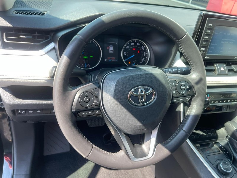 Toyota RAV4 Vehicle Image 19