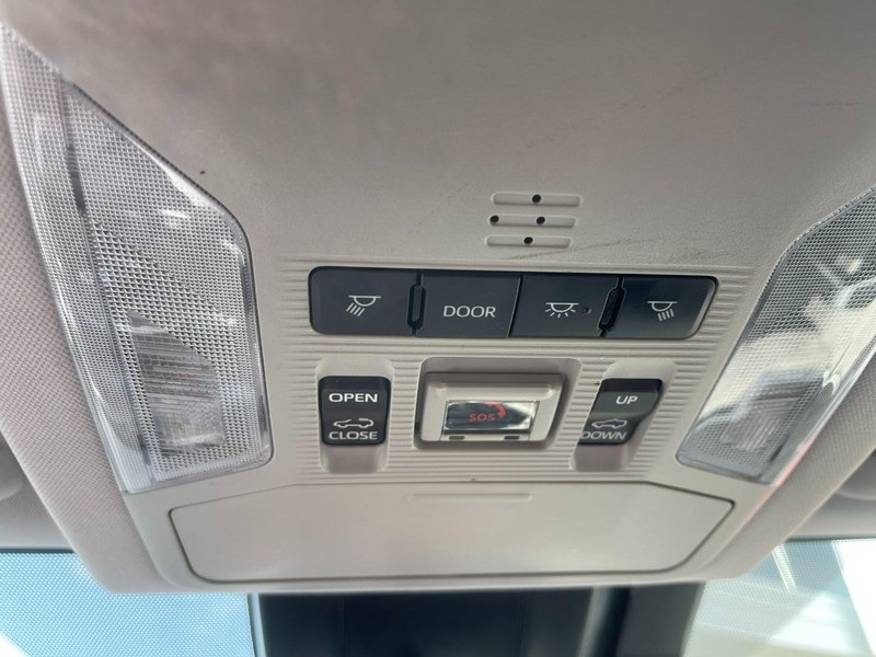 Toyota RAV4 Vehicle Image 29