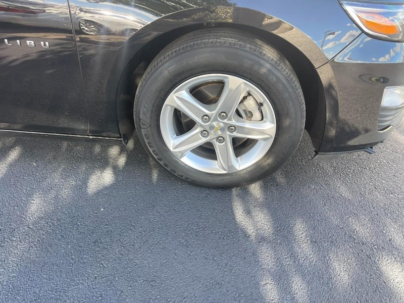 Chevrolet Malibu Vehicle Image 07
