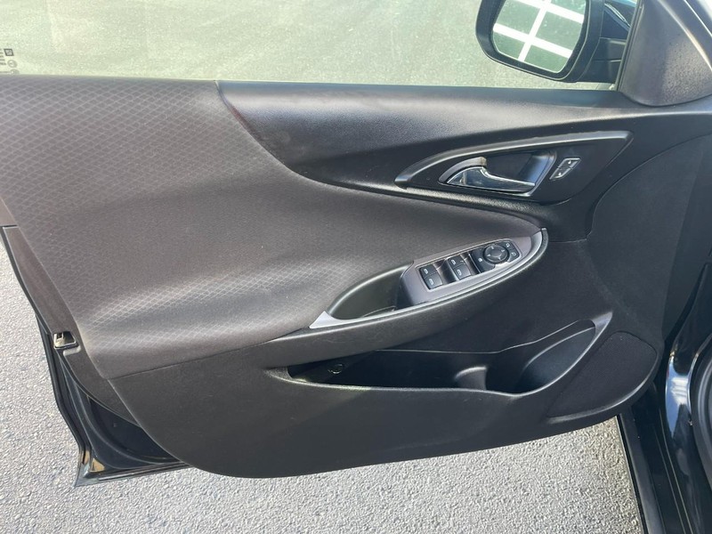 Chevrolet Malibu Vehicle Image 19