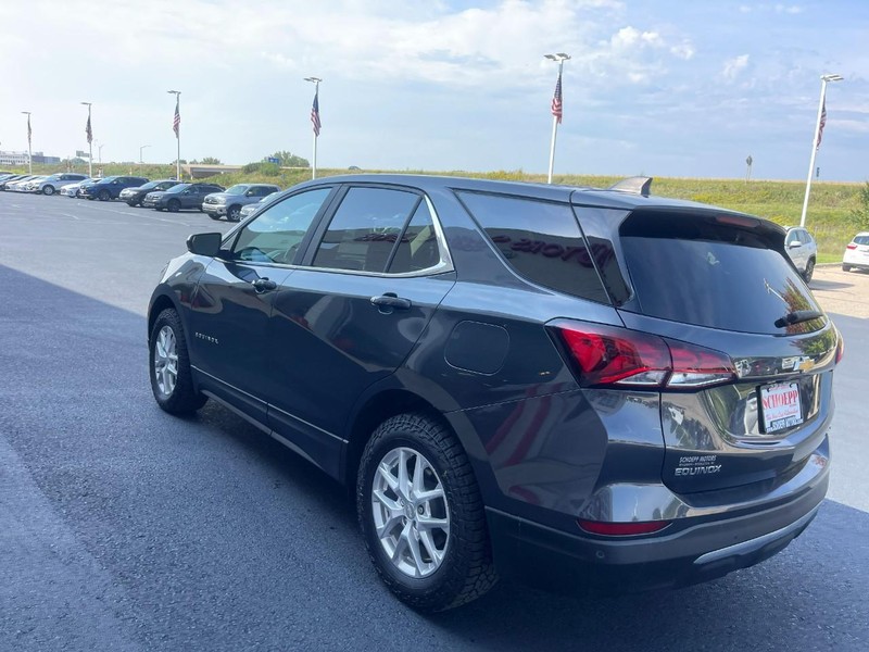 Chevrolet Equinox Vehicle Image 04
