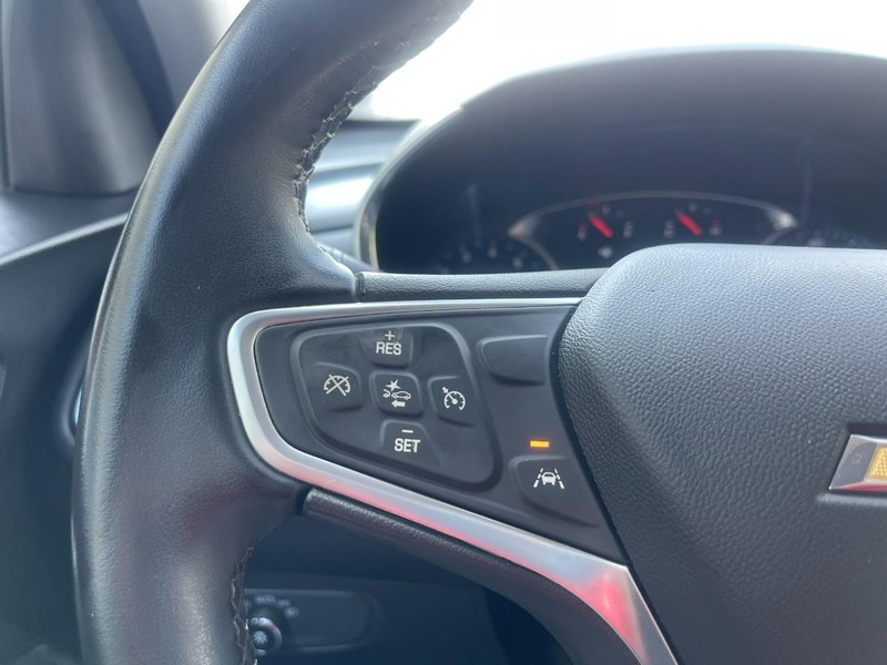 Chevrolet Equinox Vehicle Image 23