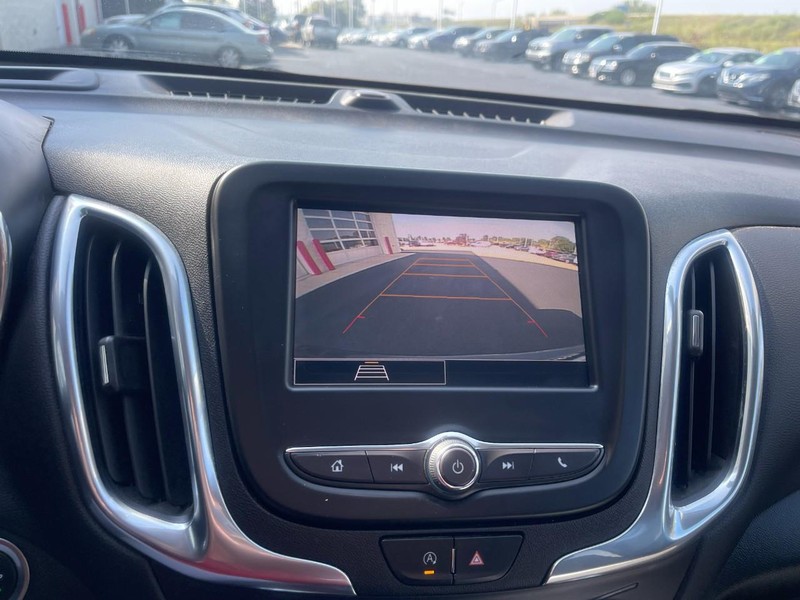 Chevrolet Equinox Vehicle Image 30