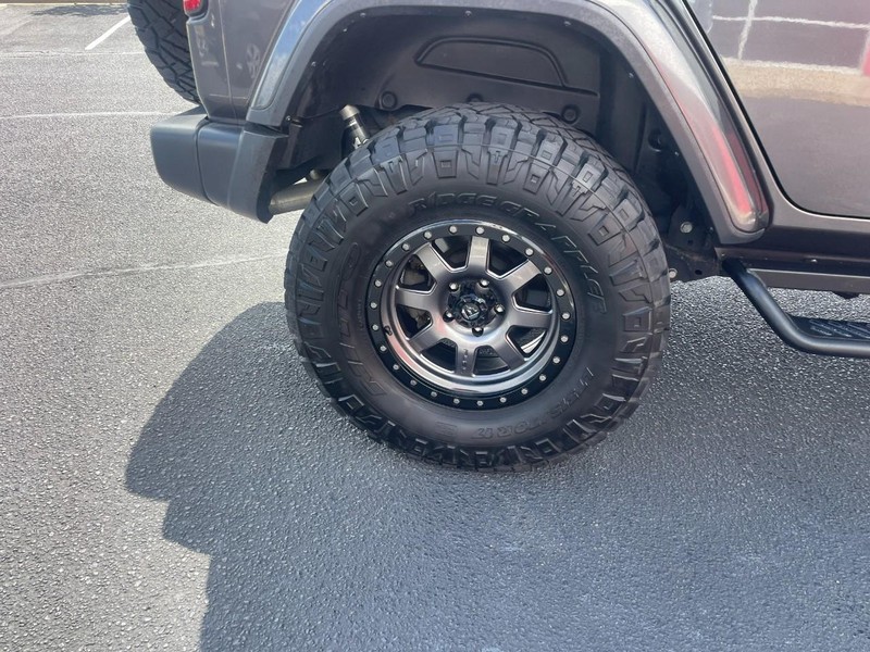 Jeep Wrangler Unlimited Vehicle Image 09