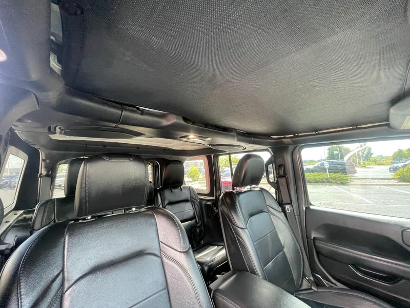 Jeep Wrangler Unlimited Vehicle Image 12