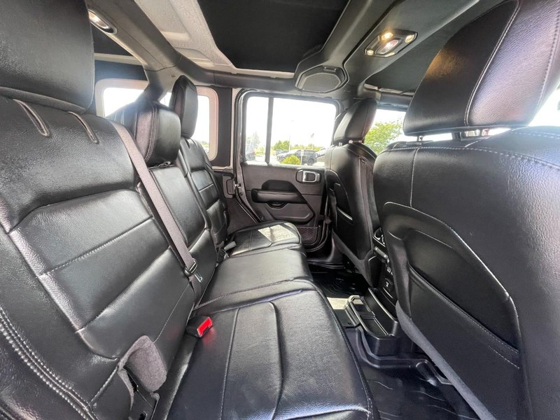 Jeep Wrangler Unlimited Vehicle Image 14