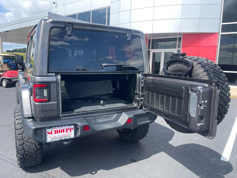 Jeep Wrangler Unlimited Vehicle Image 17