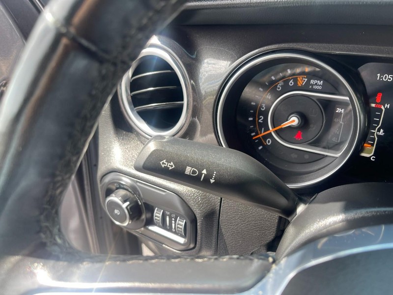 Jeep Wrangler Unlimited Vehicle Image 26