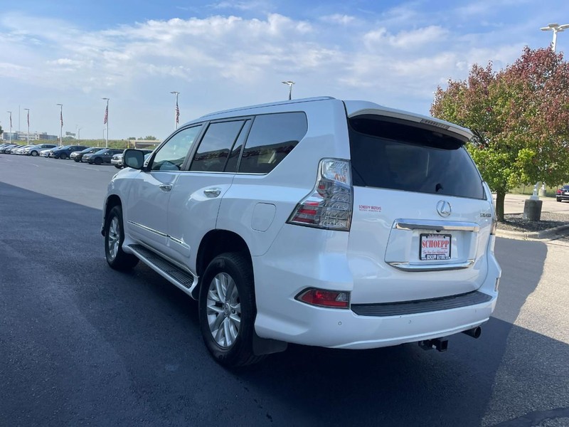 Lexus GX 460 Vehicle Image 05
