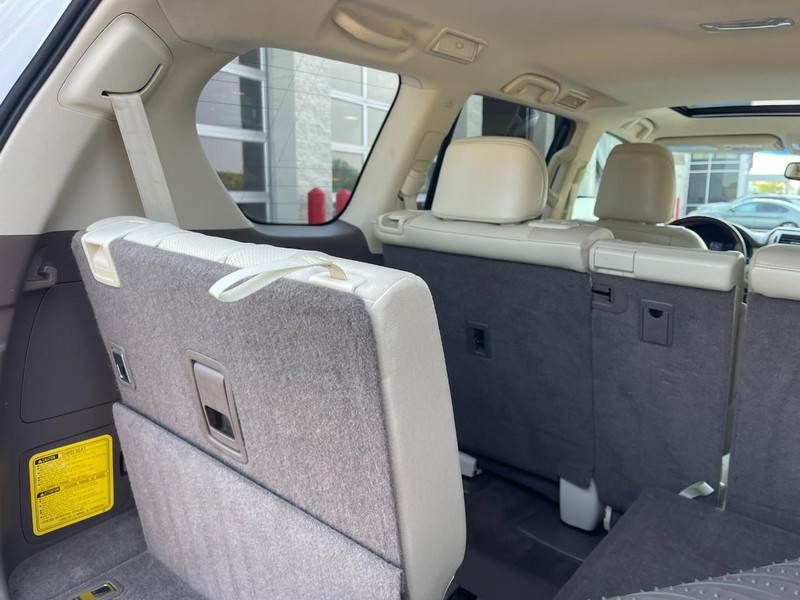 Lexus GX 460 Vehicle Image 15
