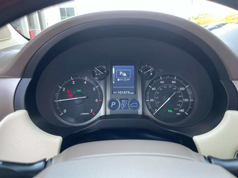 Lexus GX 460 Vehicle Image 30