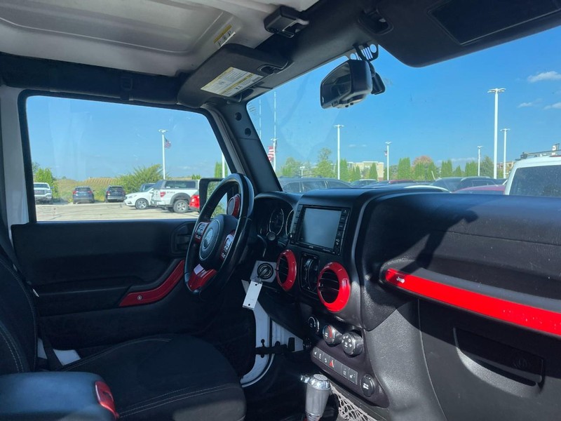 Jeep Wrangler Unlimited Vehicle Image 02