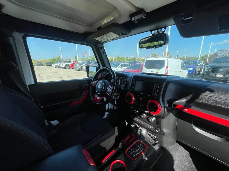Jeep Wrangler Unlimited Vehicle Image 04
