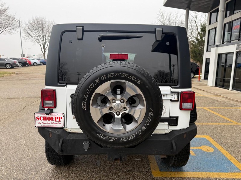 Jeep Wrangler Unlimited Vehicle Image 06
