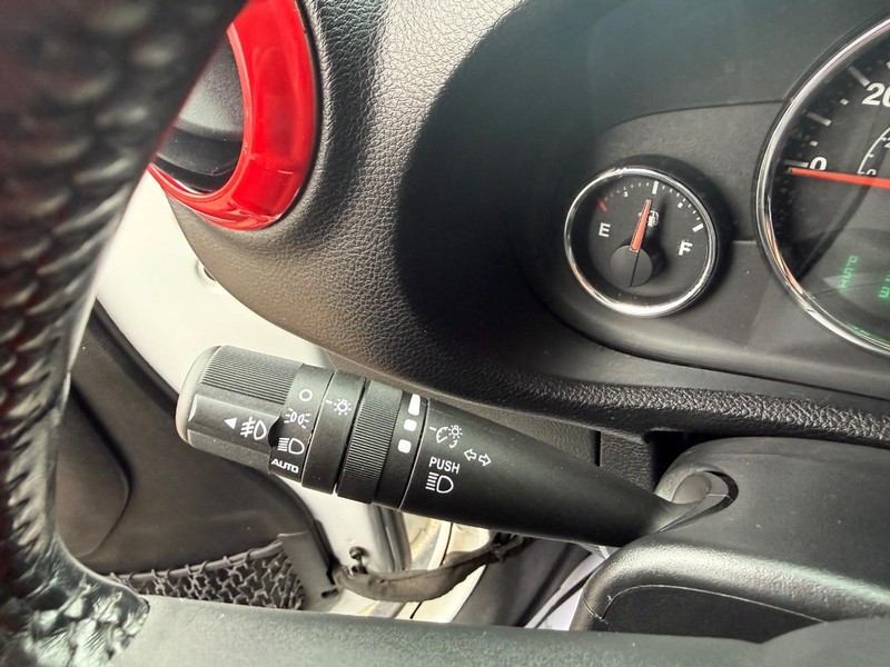 Jeep Wrangler Unlimited Vehicle Image 17