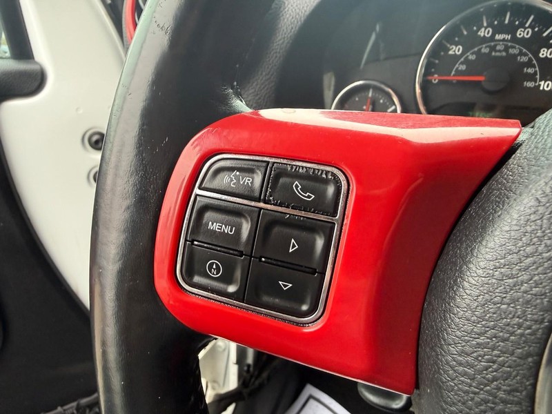 Jeep Wrangler Unlimited Vehicle Image 18