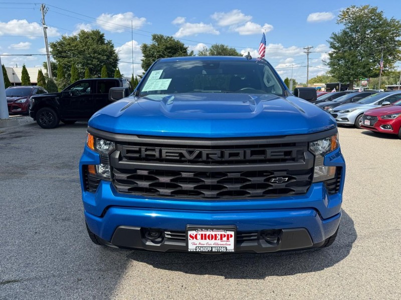 Chevrolet Silverado 1500 Vehicle Image 02