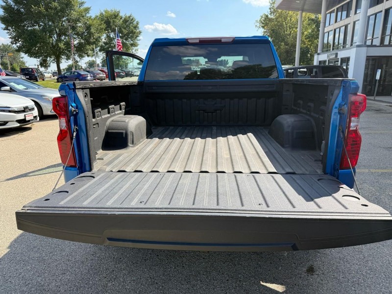 Chevrolet Silverado 1500 Vehicle Image 12