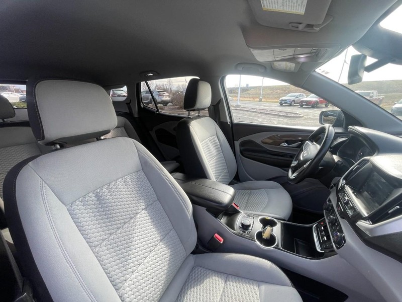 GMC Terrain Vehicle Image 10