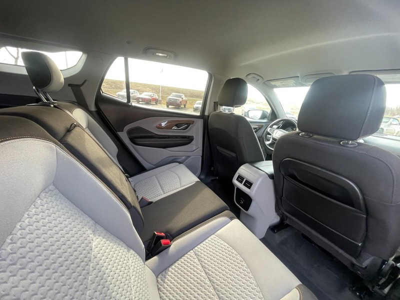 GMC Terrain Vehicle Image 12