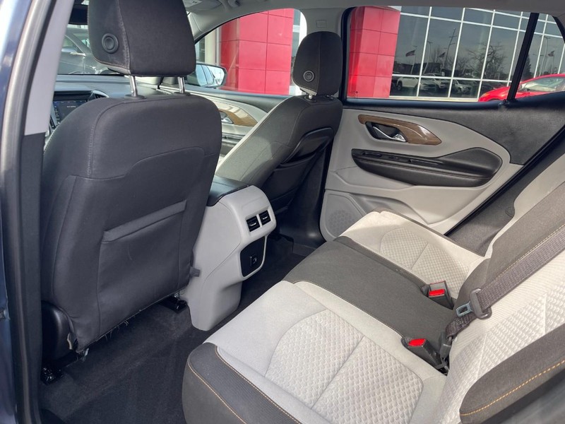 GMC Terrain Vehicle Image 16