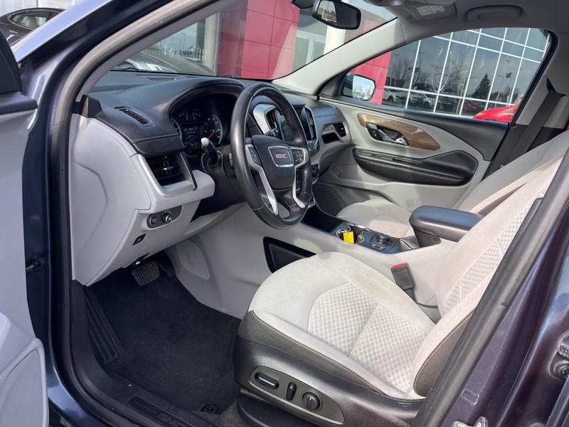 GMC Terrain Vehicle Image 18