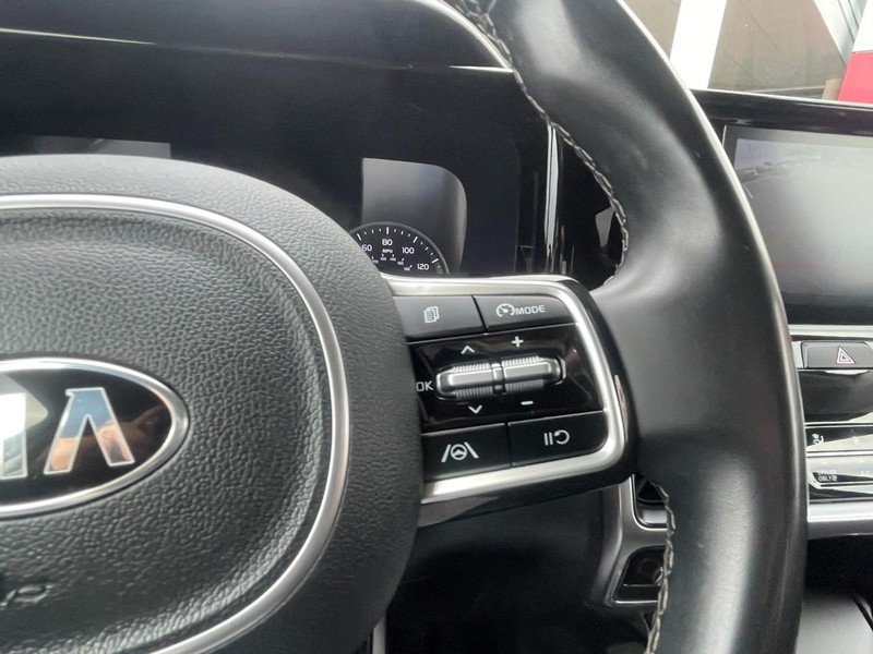 Kia Sorento Hybrid Vehicle Image 19