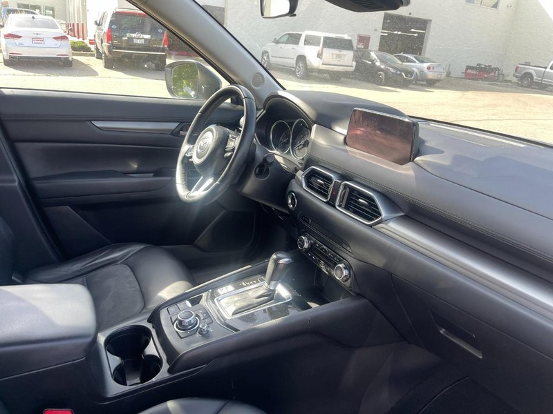 2018 Mazda CX-5 Touring photo 2
