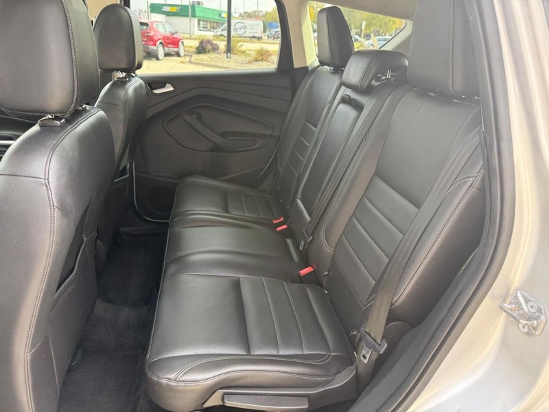 Ford Escape Vehicle Image 11