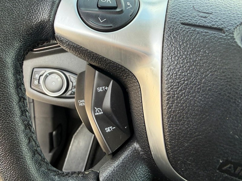 Ford Escape Vehicle Image 24