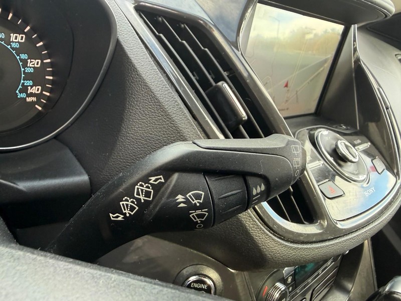 Ford Escape Vehicle Image 25