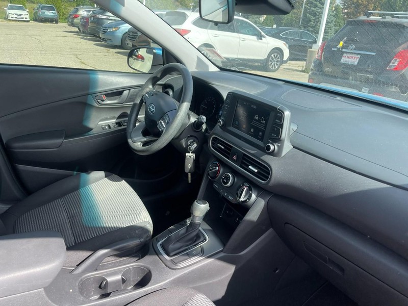 2019 Hyundai Kona SE photo 2