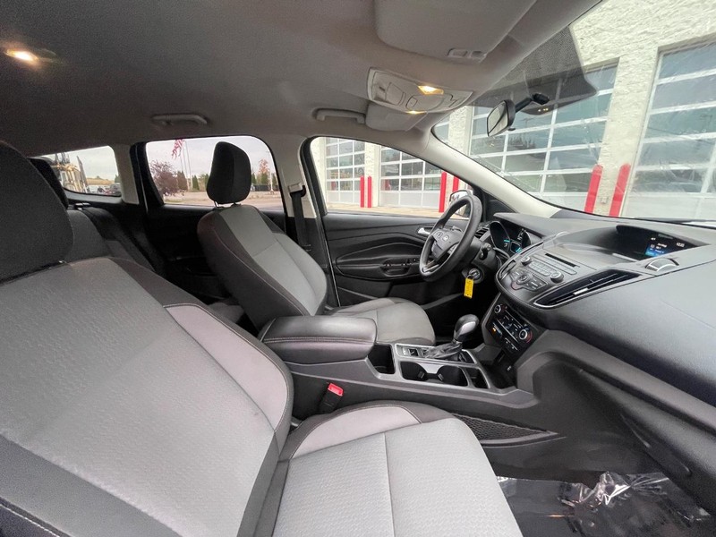 Ford Escape Vehicle Image 05