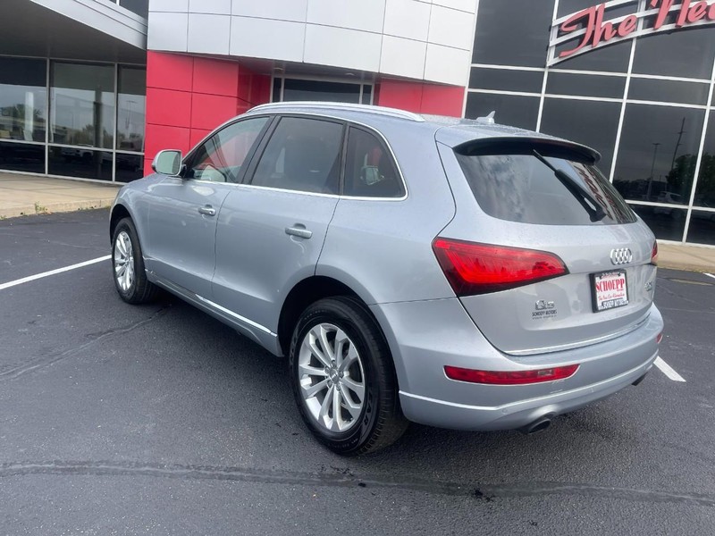 2016 Audi Q5 2.0T Premium Plus photo 2