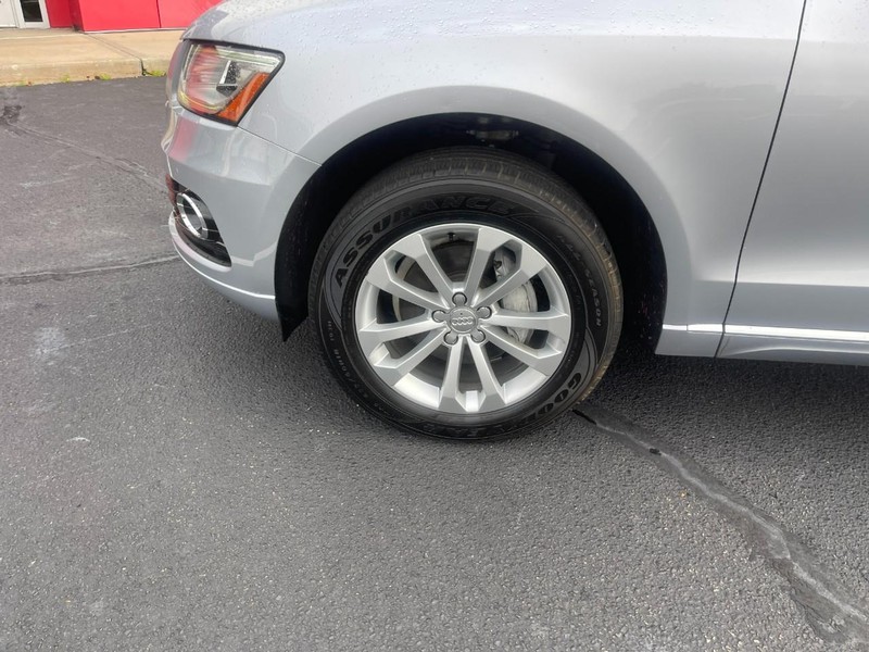 2016 Audi Q5 2.0T Premium Plus photo 4