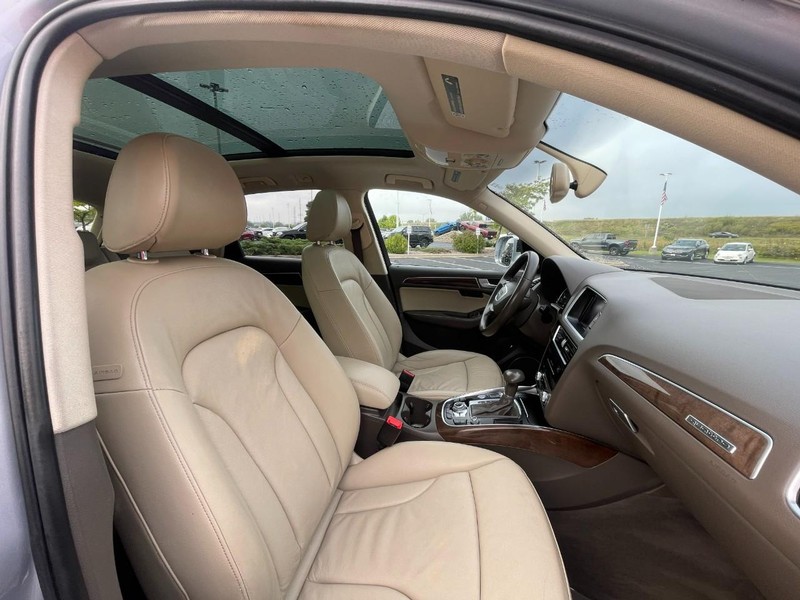 Audi Q5 Vehicle Image 10