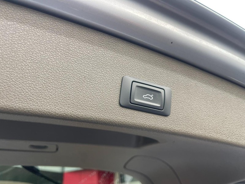 Audi Q5 Vehicle Image 17